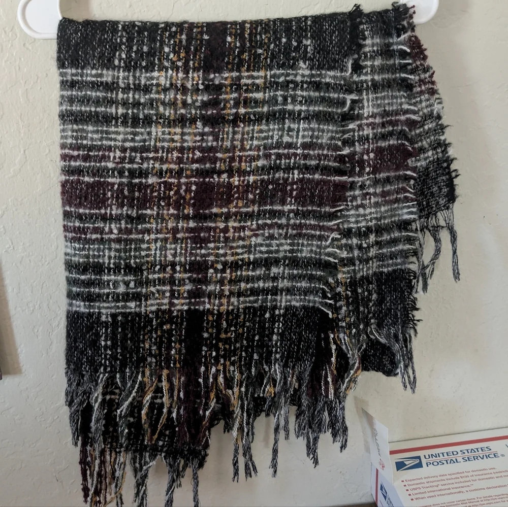 Clearance Sale CCO📍🔥Elegant Black and Gray Cape with Fringe - Picture 8 of 8